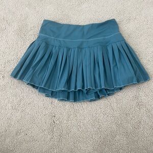 Chic Teal Pleated Mini Skirt
